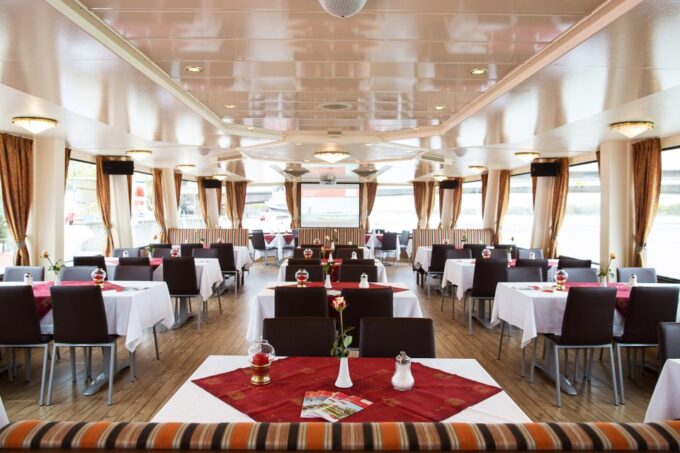 Vienna: Cruise and Schnitzel Tour - Tips for an Enjoyable Experience