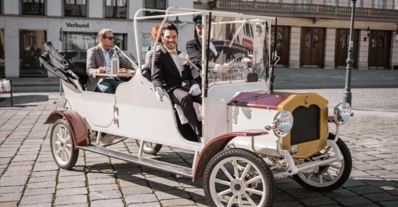 Vienna: Culinary Sightseeing Tour in an Electric Vintage Car - Key Points