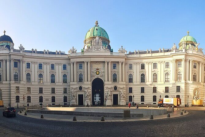Vienna: Flex Ticket to Schonbrunn Palace, Sisi & Furniture Museum - Discovering the Sisi Museum within the Hofburg