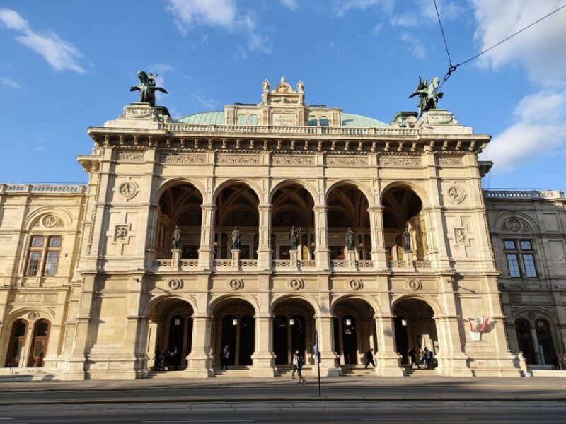 Vienna Historical Highlight City Tour + Hofburg - Starting at the Vienna State Opera: A Grand Entrance
