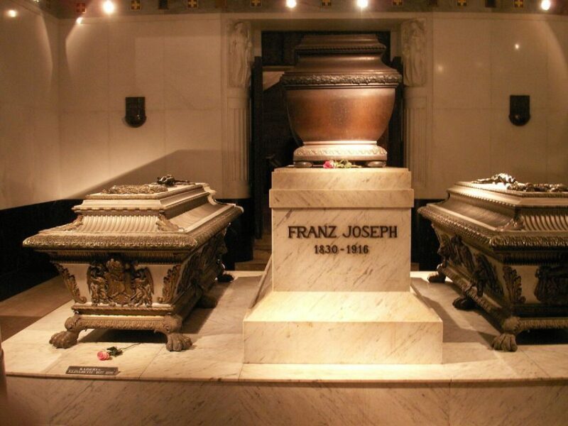 Vienna: Hofburg Palace and Sisi Museum Skip-the-Line Tour - An In-Depth Look at the Hofburg Palace and Sisi Museum Tour