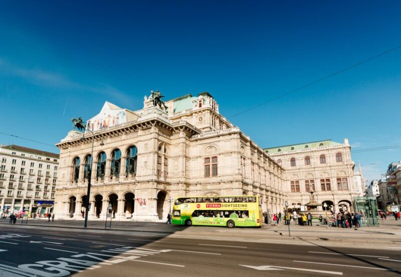 Vienna: Hop-On Hop-Off Sightseeing Bus Tour - Customer Reviews and Ratings