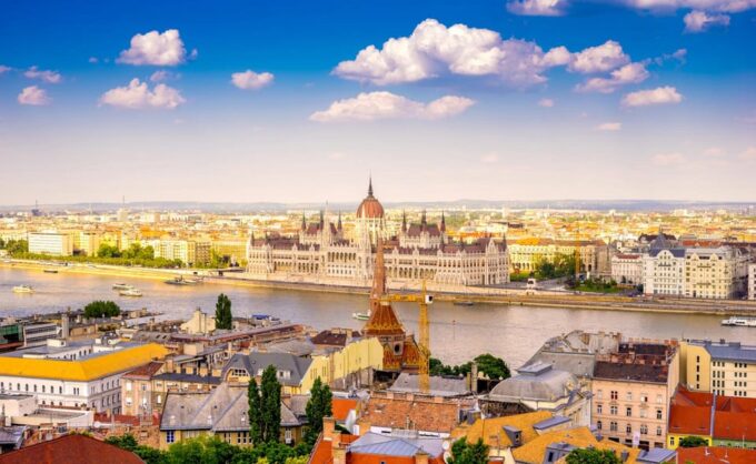 Vienna: Private Day Tour to Budapest - Tips for a Great Experience