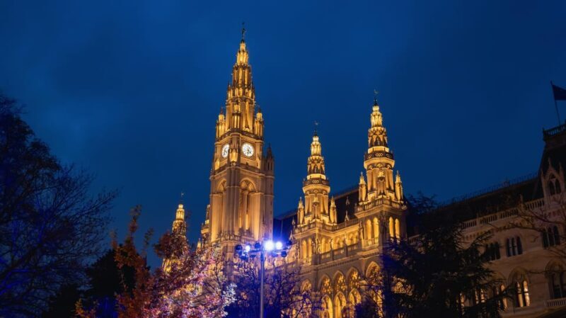 Vienna: Private Night Tour with Local - Key Points