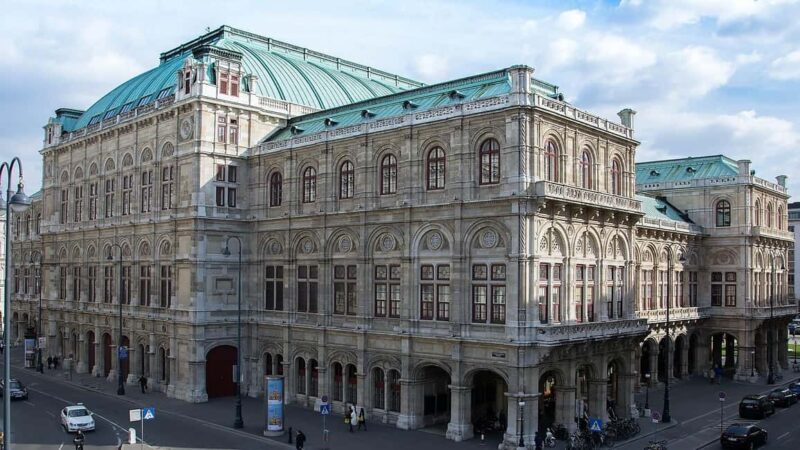 Vienna: Private Walking Tour of the Historic Center - Why This Tour Offers Great Value