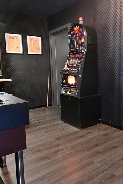 Vienna: Scavenger Escape Room Experience: Gangsta's Cage - Key Points