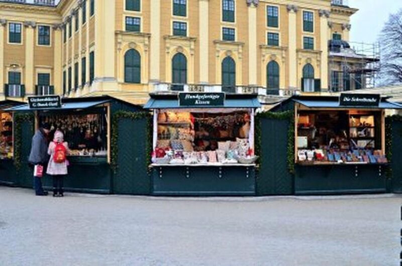Vienna: Schönbrunn Palace & Christmas Market Walking Tour - Key Points