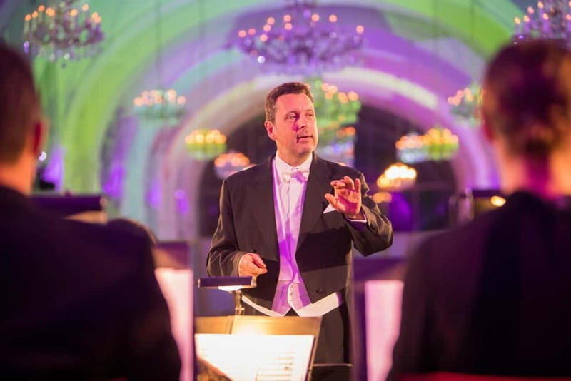 Vienna: Schönbrunn Palace Evening Tour, Dinner and Concert - The Concert at the Schönbrunn Orangery