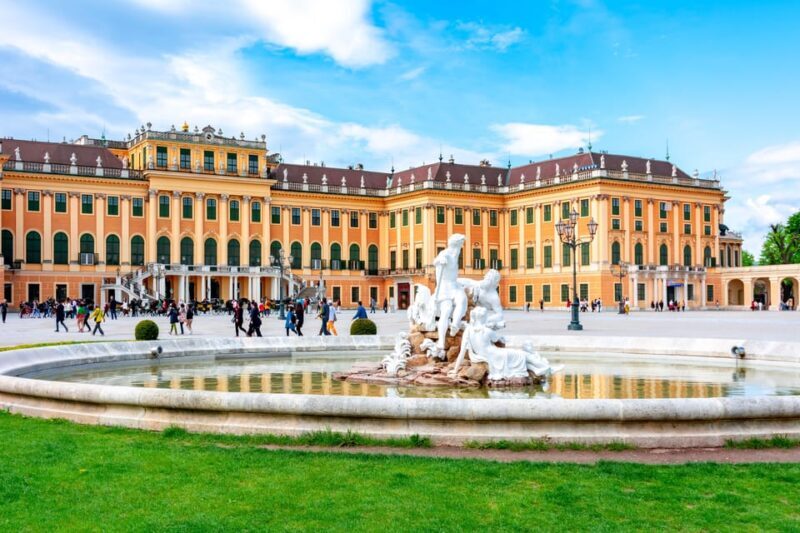 Vienna: Skip-the-Line Schönbrunn Palace and Gardens Tour - Navigating the Tour: What to Expect