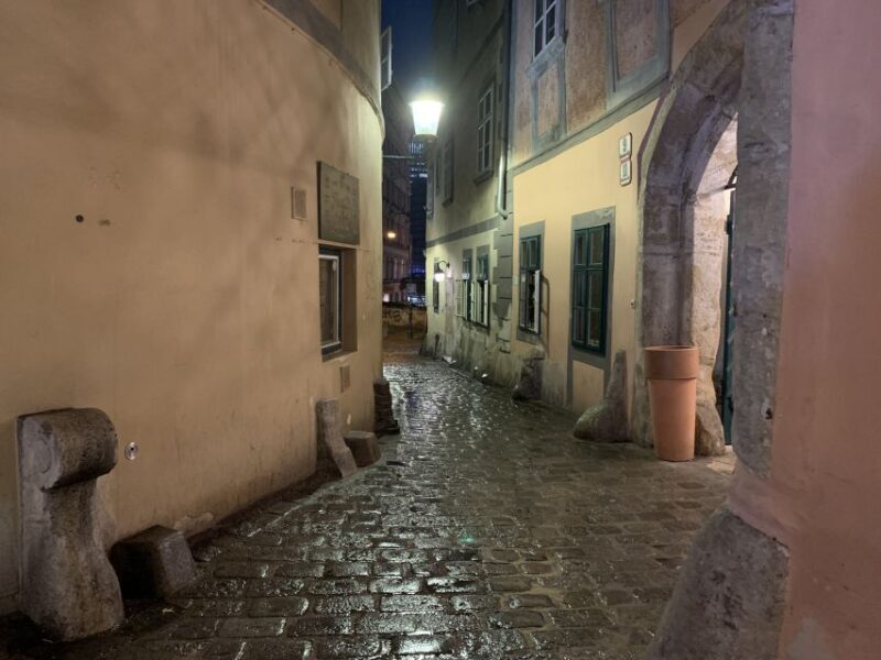 Vienna: Spooky Ghost Tour in English - FAQs