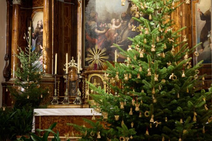 Vienna: Ticket for Christmas Concert at Capuchin Church - Additional Attractions in Vienna