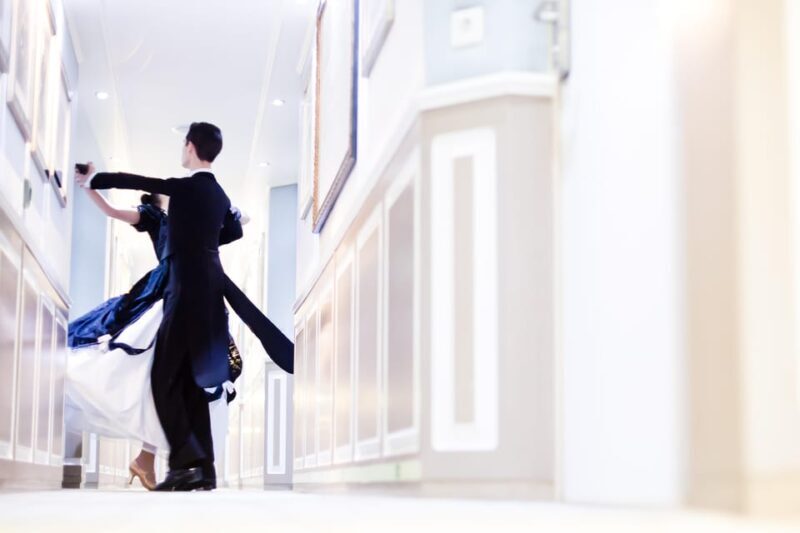 Vienna: Viennese Waltz Workshop for Couples - Key Points