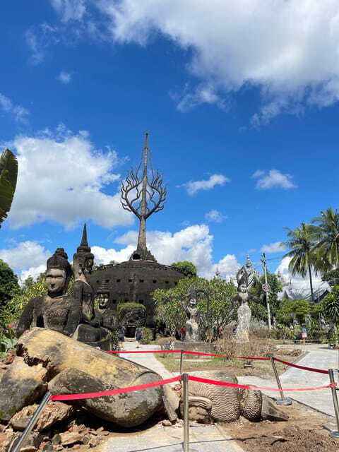 Vientiane: Half-Day City Tour with Patuxai and Buddha Park - The Value of the Tour