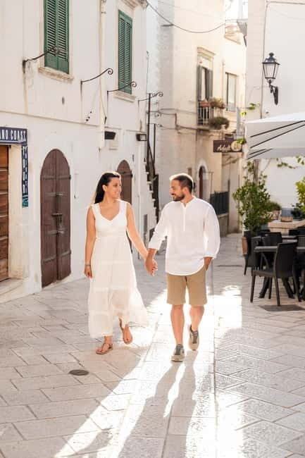 Vieste: a couple's photo tour at sunrise among romantic alleys and the sea. - Who Should Book This Tour?