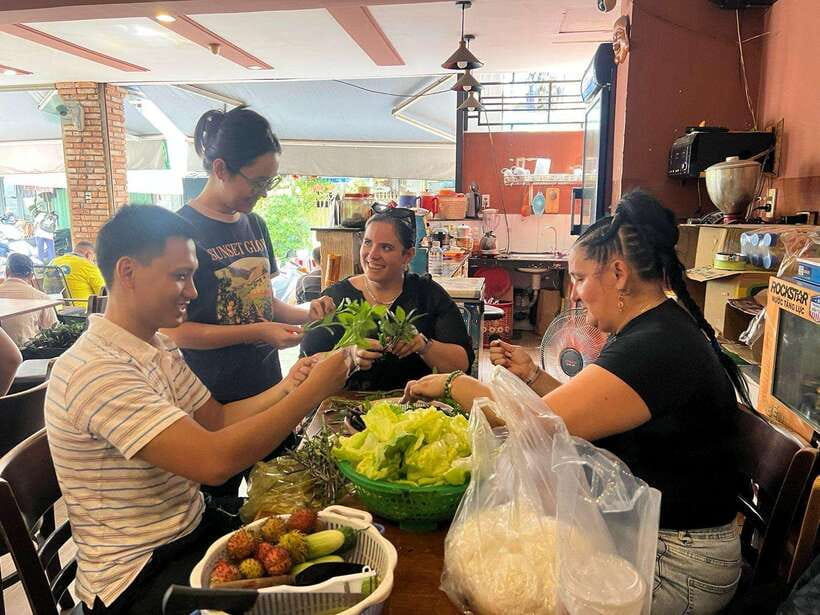 Vietnamese Cuisine Cook'ing Private Private Tour In Da Nang - Overview of the Cooking Tour