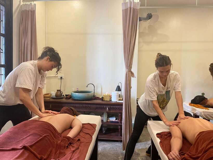 Vietnamese Deep Tissue Neck and Shoulder Massage Class - Ambiance Tips