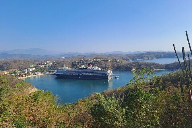 Viewpoints and Snorkeling EN Playa La Entrega - Playa La Entrega: Snorkeling and Marine Life Exploration
