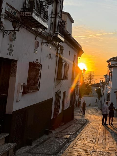 Viewpoints in the Albaicín - An Overview of the Experience