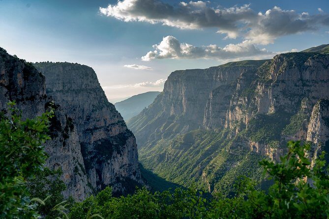 Vikos Gorge crossing hiking from Monodentri to Vikos village - The Guides and Their Expertise
