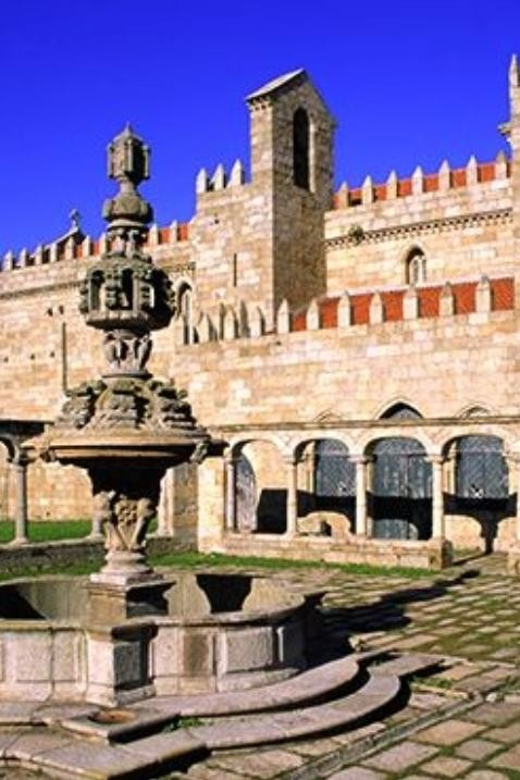 Vila do Conde: City of Discoveries - Inside Santa Clara Monastery (1-hour guided tour)