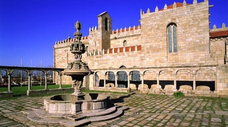 Vila do Conde: City of Discoveries - Igreja Matriz de São João Baptista (15-minute guided visit)