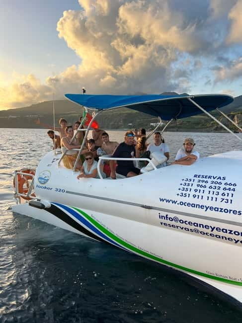 Vila Franca do Campo: Sunset Boat Tour with Drink and Cake - Who Will Love This Experience?