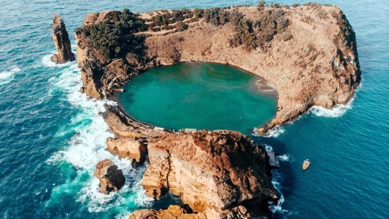 Vila Franca Islet: Around The Islet Guided Boat Tour - Key Points