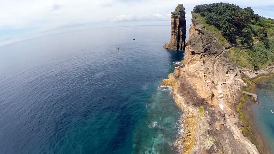Vila Franca Islet: Off-coast Nature Reserve Tour - Language Options