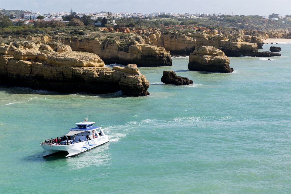 Vilamoura: Benagil Cave Quest Boat Tour - Key Points