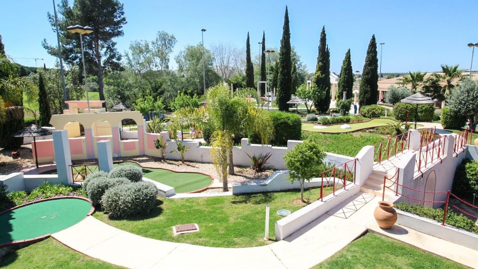 Vilamoura: Family Golf Park Game - Unique Golfing Experience