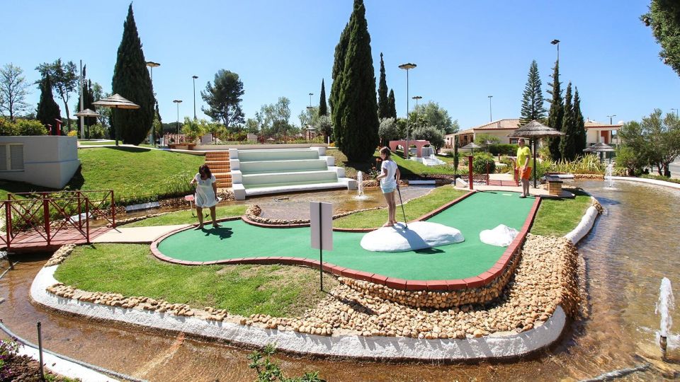 Vilamoura: Family Golf Park Game - Location and Getting There