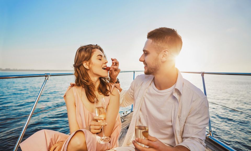 Vilamoura Tasting Tour: Algarve 3:30-Hour Tasting Experience - Professional Guide and Tour Duration