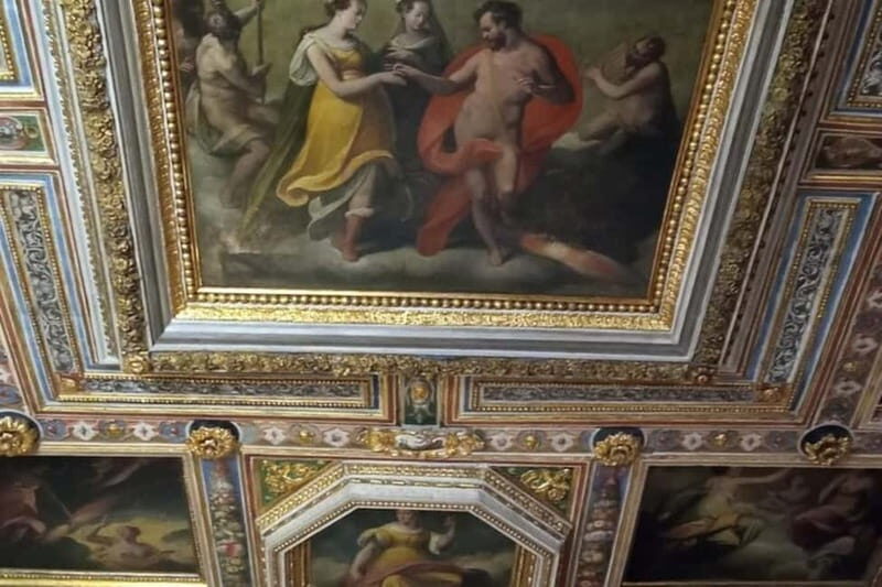 Villa Medici & Squares and Fountains Private Day Tour - Value Analysis