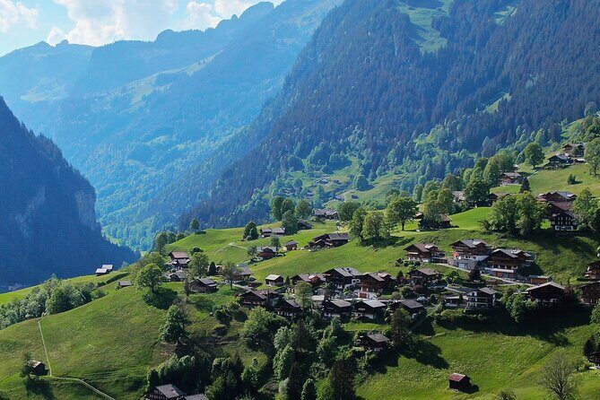 Village Explorer - An Authentic Look at Grindelwald
