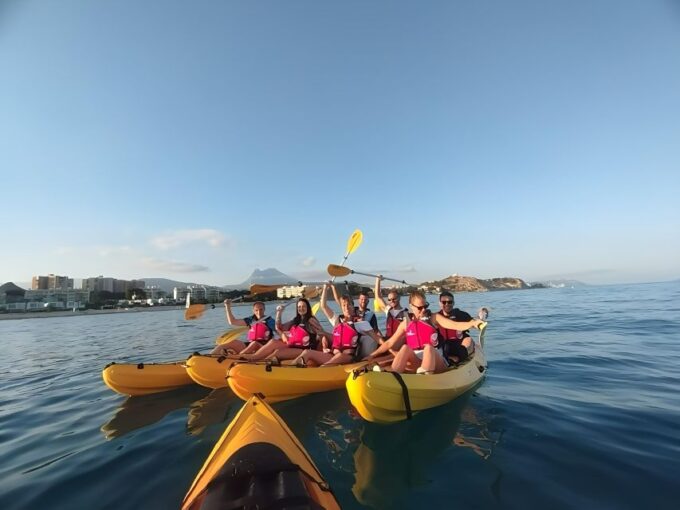 Villajoyosa: Moonlight Kayaking and Dinner Under the Stars - Meeting Information