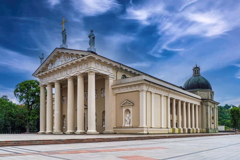 Vilnius: Capture the most Photogenic Spots with a Local - FAQs