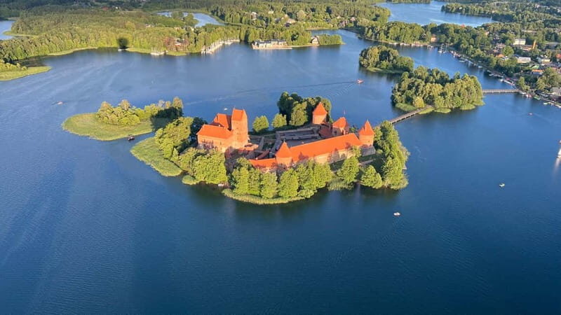 Vilnius or Trakai: Hot Air Balloon Flight - An In-Depth Look at the Hot Air Balloon Experience