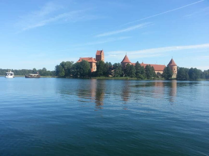 Vilnius: Private Paneriai Park, Trakai Castle, Kernav Tour - Key Points