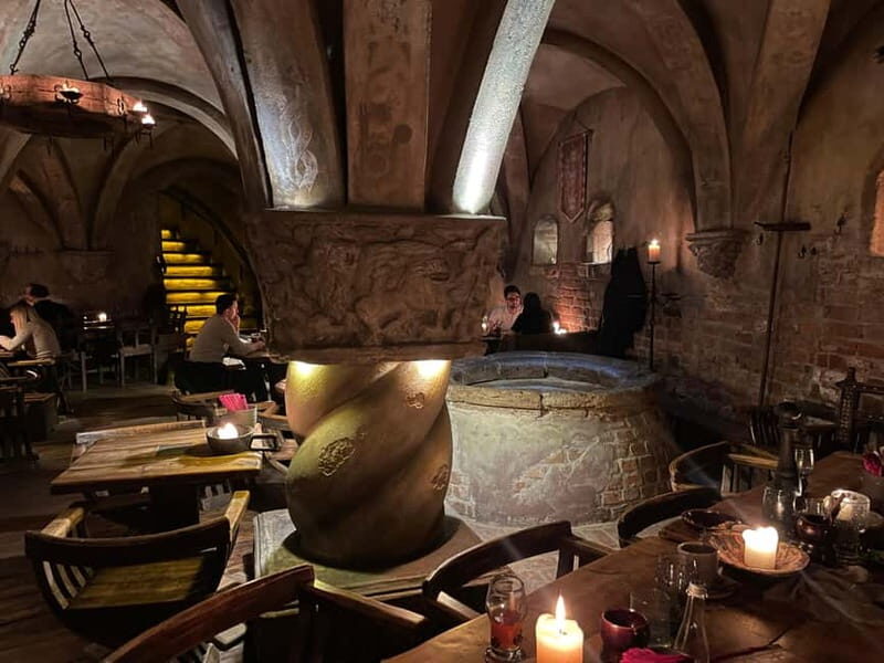 Vilnius: Pub Crawl with Welcome Drink and Traditional Snacks - Key Points