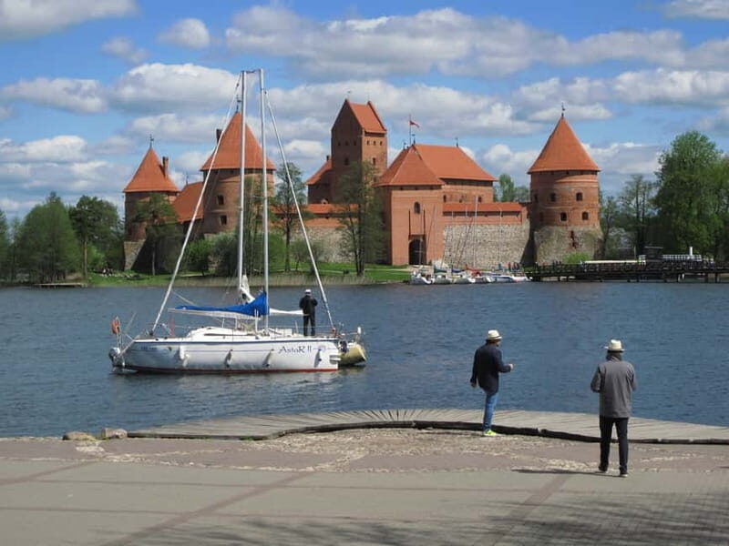 Vilnius: Trakai Tour with Audio Guide and Minibus Transfers - A Deeper Look at the Tour Experience