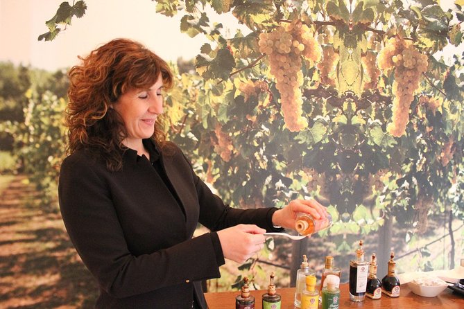 Vinegar Tour and Tasting With a Local in Modena - Key Points