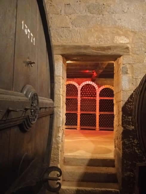 Vineyards and History of the City 6H - Key Points