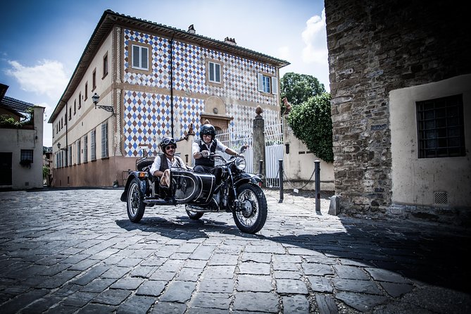 Vintage Sidecar Motorcycle Tour of Florence - The Highlights of the City - Meeting Point and Itinerary