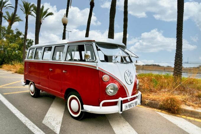 Vintage Tour Around Alicante in Genuine Kombi T1 Vans - Personalized Experiences for All Ages