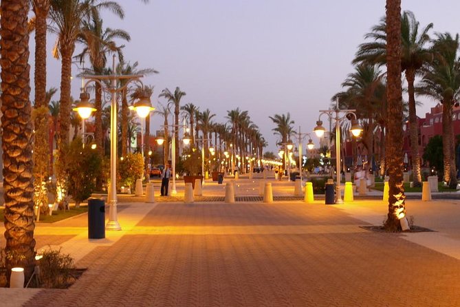 VIP City Tour and Sea Food With Guide And Transfer - Hurghada - Why Choose This Tour