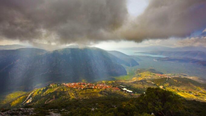 VIP Day Tour From Athens: Delphi & Nymphs Cave TREK - Experience Delphis Significance