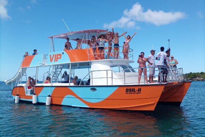 VIP Fascinating Boat Ride & Snorkeling at Sosua Bay - Group Size and Atmosphere