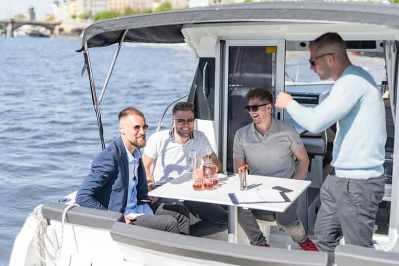 VIP Prague YachtBoat SPEED Experience: All-You-Can-Drink - The Drinking Experience