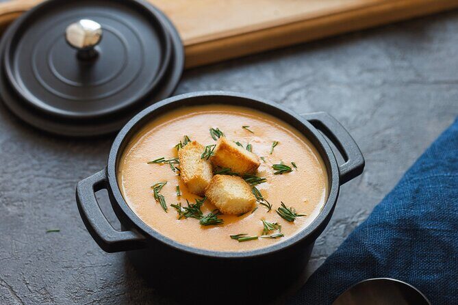 VIP Private Food Prague Tour by car: Food, drinks and boat - FAQ