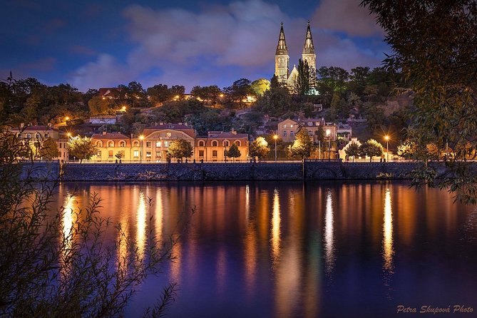 VIP Private Tour Prague: Castle, Lunch, Beer, Boat - Private Guides Insights and Anecdotes